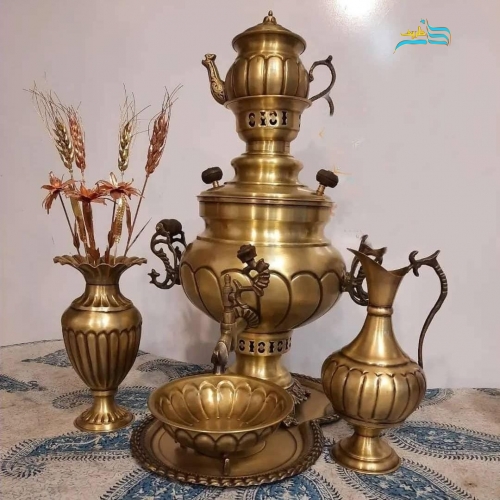 خرید، قیمت و مشخصات سرویس پنج تکه سماور برنجی زغالی ٦ لیتری عدسی، مدل نگین به قیمت تولیدی - هنرظریف