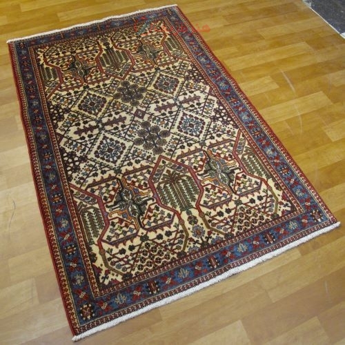 فرش دستباف ميمه طرح سراسر سایز ذرع و نيم رنگ زمینه كرم رنگ حاشیه آبي کد 39816 | هنرظریف