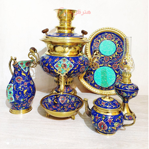 خرید، قیمت و مشخصات سرویس 6 پارچه سماور ذغالی برنجی میناکاری 7 لیتری استکانی با رنگ ثابت، زیر قیمت بازار _ هنرظریف