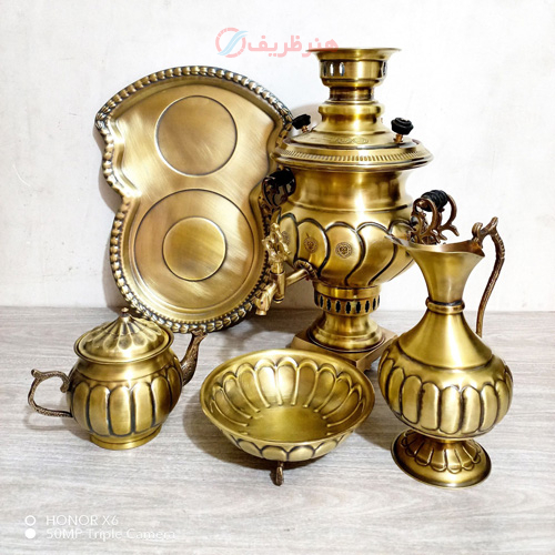 خرید، قیمت و مشخصات سرویس 5 پارچه سماور ذغالی برنجی 4 لیتری، مدل استکانی آینه پیچ با گارانتی معتبر _ هنرظریف