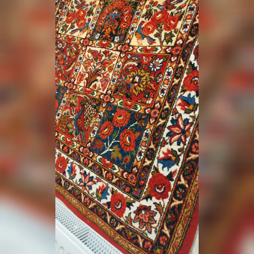 خرید، قیمت و مشخصات فرش دستبافت ذرع و نیم خشت بختیاری مدل چهارخانه، یا طراحی اصیل ایرانی_ هنرظریف