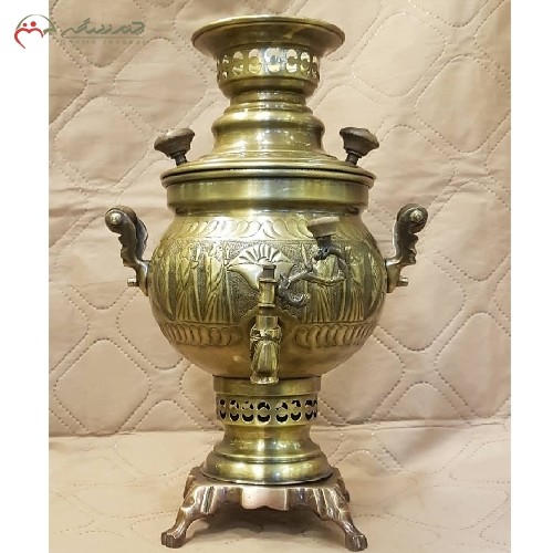 خرید، قیمت و مشخصات سماور ذغالی 3 لیتری با رنگ آنتیک و بدنه ی قلم کاری شده به رنگ طلایی،  با رنگ متنوع بدنه، زیر قیمت بازار | هنرظریف