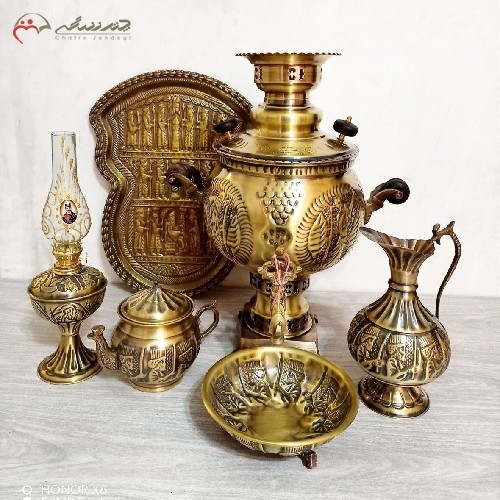 خرید آنلاین، سرویس کامل سماور ذغالی 6 لیتری تبریز طرح توپی قلم زنی شده، بدون تغییر رنگ، زیر قیمت بازار | هنرظریف