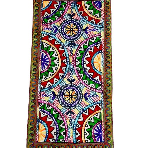 خرید، قیمت و مشخصات رومیزی سوزن دوزی و آینه کاری B-15 مستطیل با پارچه کتان و دوخته شده با نخ سوزندوزی | هنرظریف