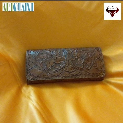 کیف پول چرمی مردانه حکاکی شده دست رنگ و دستدوز دوخت با نخ ایتالیایی