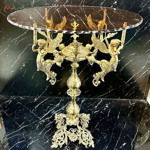 میز خاطره گرد با طرح چهار فرشته و پایه هایی با طرح گل یاس، فوق العاده زیبا - هنرظریف