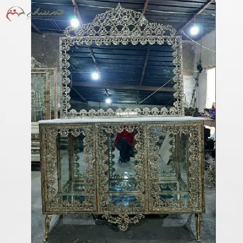 آینه کنسول ویترین دار برنزی 2 درب کار شده با طراحی خاص و آینه کاری زیبا، با کیفیت اعلاء - هنرظریف