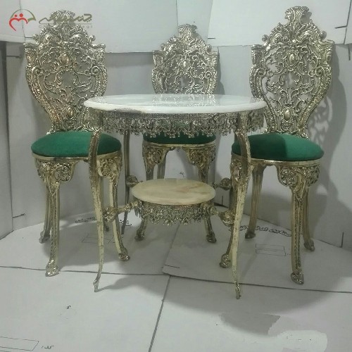 میز غذا خوری آلیاژ 4 نفره با رنگ طلایی و رنگ رویه به انتخاب مشتری، طراحی کاملا جدید و شیک