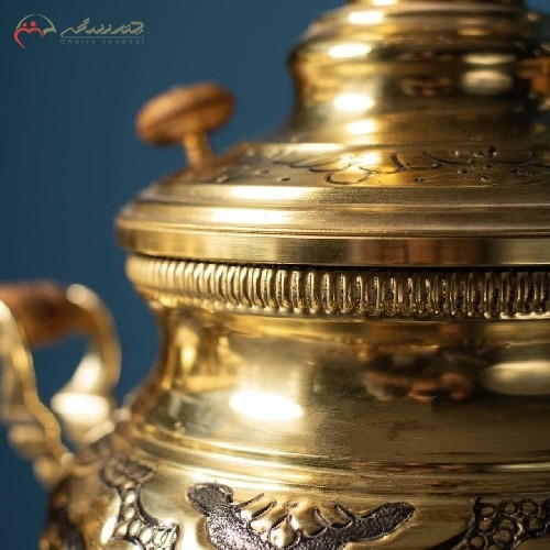 سماور زغالی برنجی طرح عدسی گل مرغ با سیاه قلم بی نظیر، ضمانت 15 ماهه