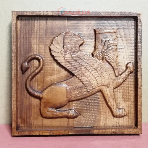 تابلو چوبی نقش برجسته شیر بالدار - اسفنگس