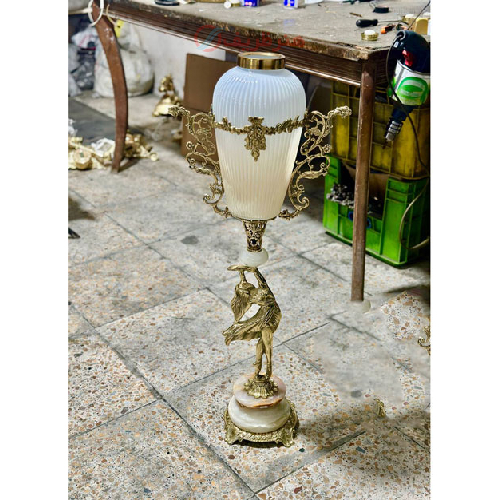 گلدان کنار سالنی برنزی طرح پایه سنگی پرنس، مدل ارکیده