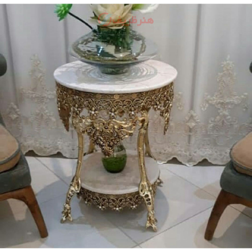 میز خاطره آلومینیومی تاج دار با رنگ ثابت