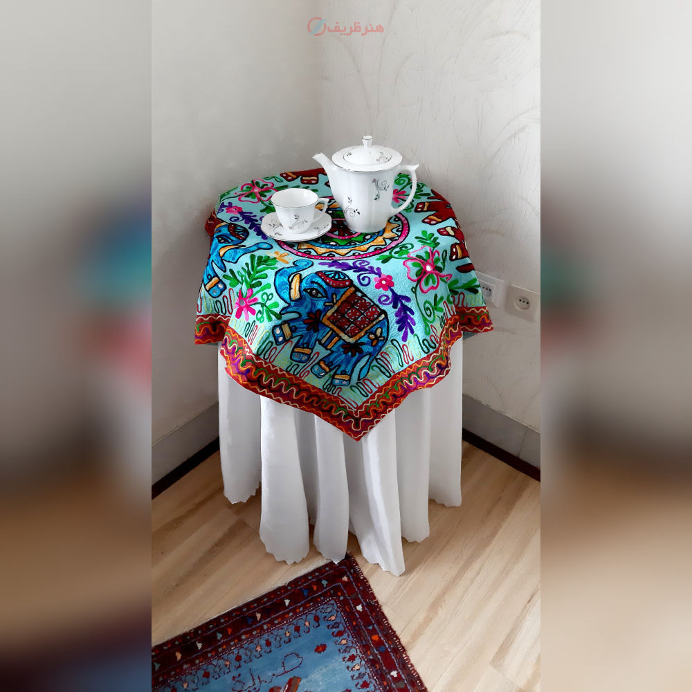 رومیزی مربع سوزن دوزی و آینه کاری B-3 با پارچه کتان و نخ سوزندوزی شده قابل شستشو