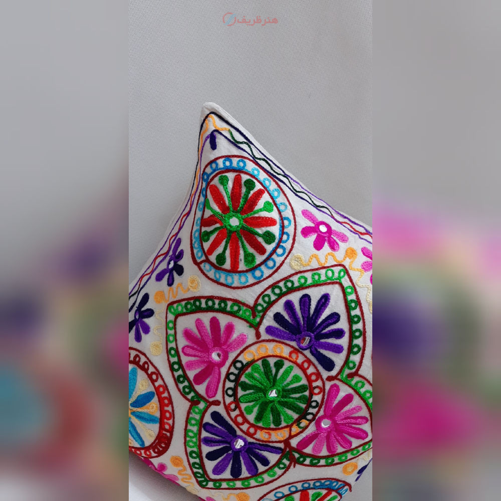 کاور کوسن سوزن دوزی کد 1-3 پارچه با کیفیت در طرح ها و رنگ های مختلف