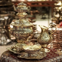 خرید، قیمت و مشخصات کامل سرویس سماور دکوری برنجی ٤ لیتری با آبکاری شبه طلا | هنرظریف