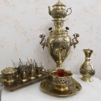 خرید و قیمت سرویس سماور برنجی قلمزنی زغالی 5 لیتری، مدل آناناسی دسته توری - هنرظریف