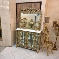 خرید، قیمت ومشخصات آینه و کنسول بوفه دار با شمعدان و ساعت کار بسیار خاص و کیفیتی مدل گل ترمه، زیر قیمت بازار - هنرظریف